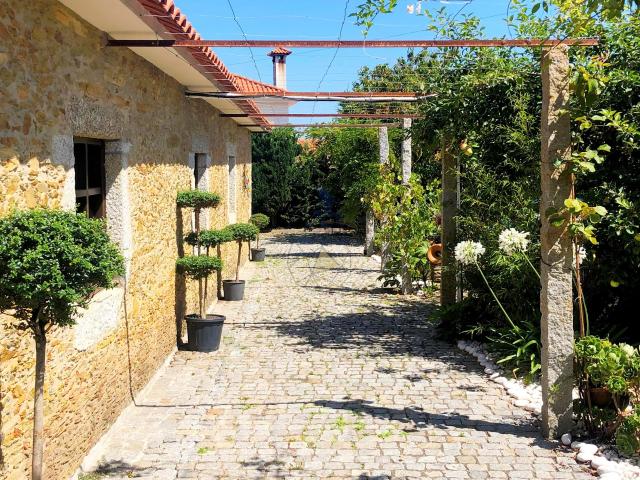 Maravilhosa vivenda T5 a venda em Balazar na Póvoa de Varzim