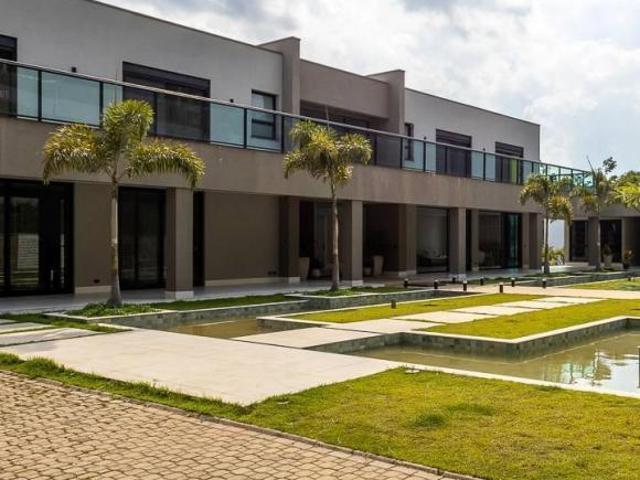 MARAVILHOSA CASA ALPHAVILLE, 3527 M2 DE TERRENO, MODERNA, LINDA VISTA