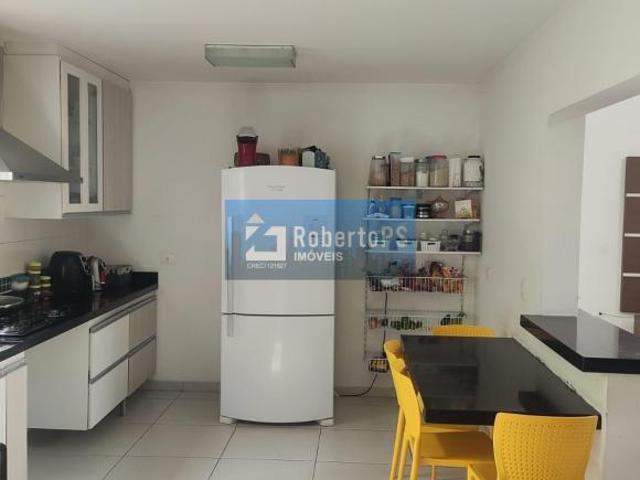 Maravilhosa Casa de 5 Quartos no Jardim Estoril, São José dos Campos SP: 2 Suítes, 6 Banheiros, 5 Va