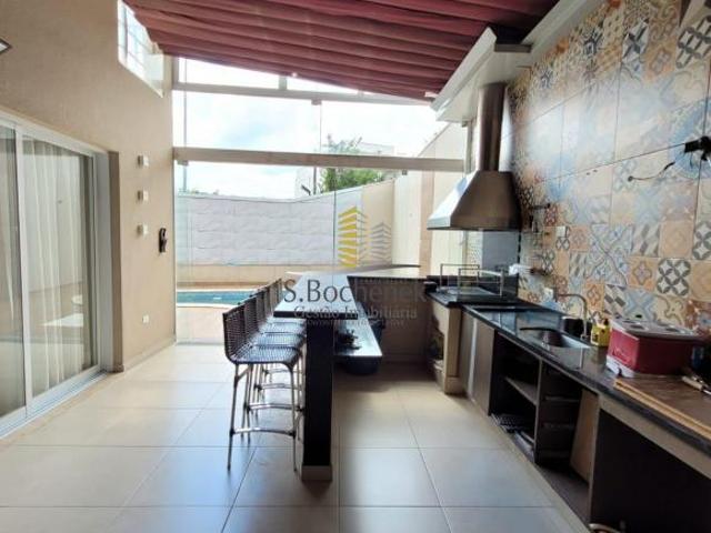 Maravilhosa casa Genesis I Alphaville 424m2 terreno piscina, ótima localização