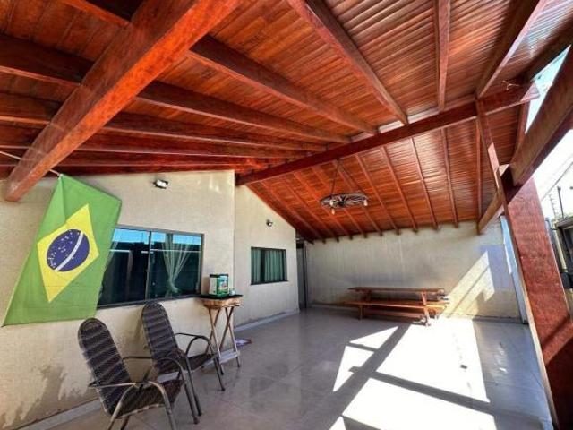Maravilhosa casa térrea com planejados e energia fotovoltaica!