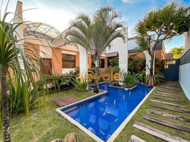 Maravilhosa Mansão com 5 suítes à venda, 1600 m2 de Terreno Cond Jardim das Colinas SJdosCampos/
