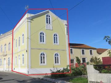 Maravilhosa propriedade de época com 6 quartos localizada a. 330m² Alhadas