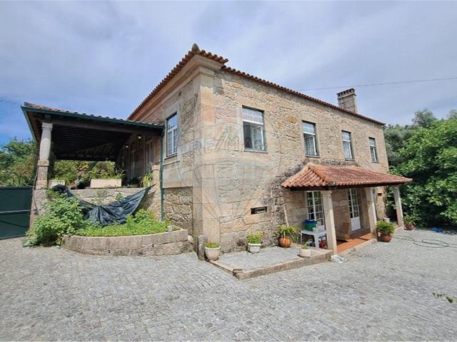 Maravilhosa Quinta com moradia em pedra, localizada na fregu. 0m² Santa Comba