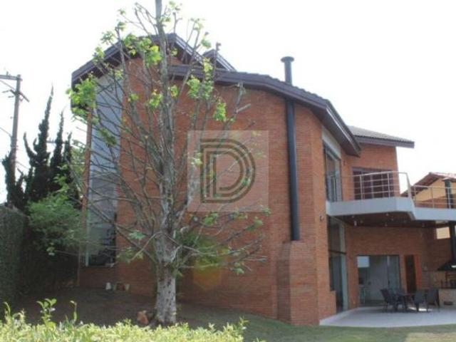 Maravilhosa residência no Parque dos Príncipes, terreno com 563m²