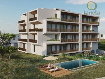 Maravilhoso T3 Novo com piscina, jardim e garagem, perto do. 116m² Montenegro