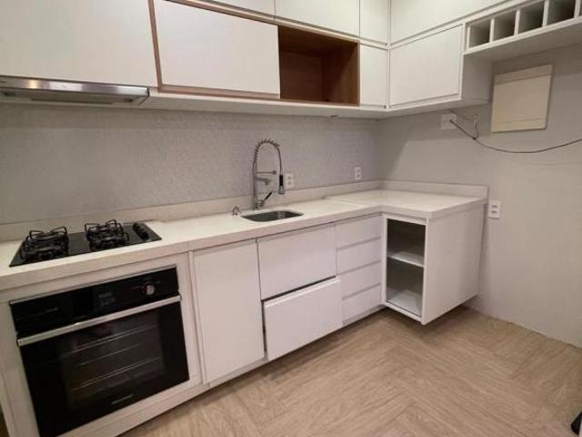 Maravilhoso apartamento de 3 dorm, Porteira Fechada, no Condominio dos Pássaros