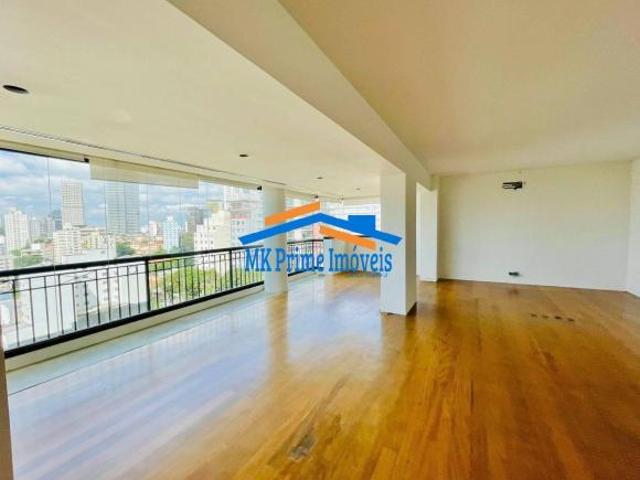 Maravilhoso Apartamento no Edifício Maison Elizabeth sendo 215m²