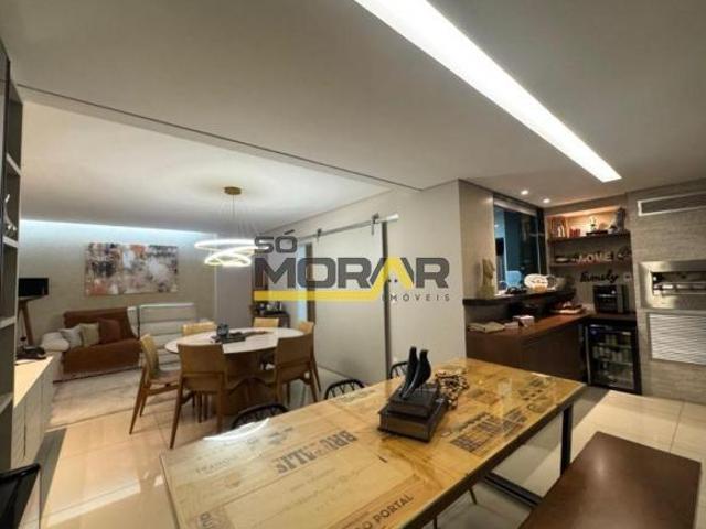 MARAVILHOSO APARTAMENTO Porteira fechada 4 quartos sendo 3 suites e 1 closet, no bairro Palmares