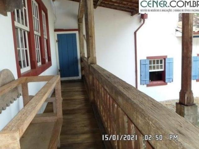 Maravilhoso Sítio de 13 ha com Espetacular Casa estilo Colonial