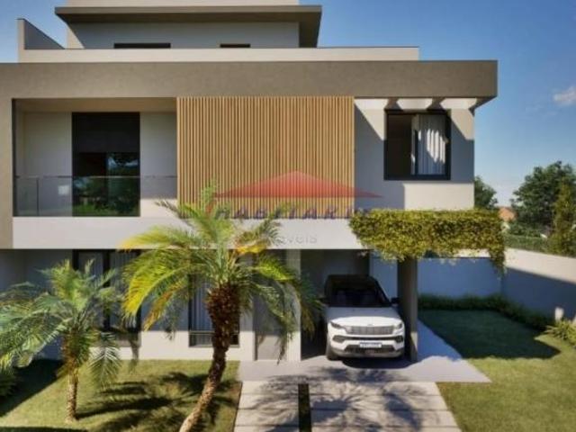 Maravilhoso Sobrado à Venda em Curitiba PR, Bairro Uberaba 3 Quartos, 1 Suíte, 1 Sala, 2 Banheiros