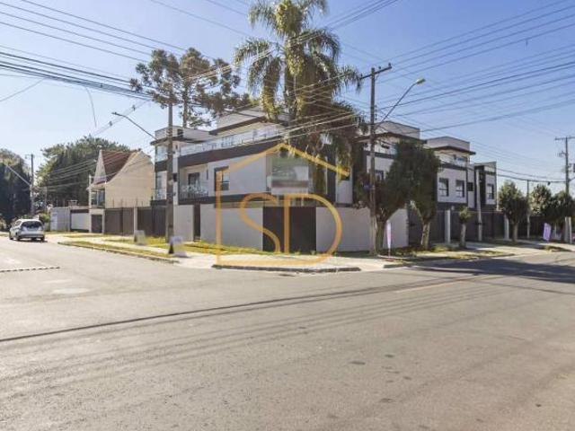 Maravilhoso Sobrado Triplex com 3 quartos 1 suíte, varanda e jazuzzi, 150m², à venda em Curitiba, Ca