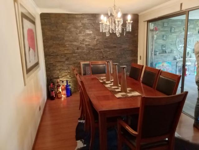 Linda casa en condominio, chicureo | 4 dormitorios por 12300.00 en Colina