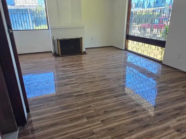Maravillosa Casa De 1 Piso Luminosa, Recien Remodelada