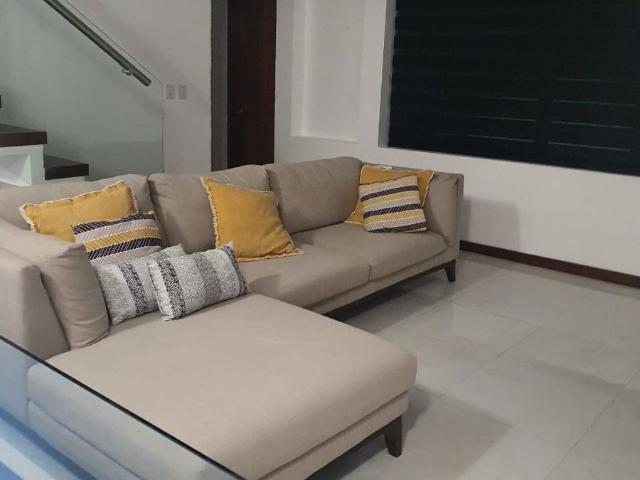 Maravillosa CASA en RENTA amueblada con Circuito cerrado y CLIMATIZADA