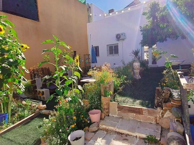 Maravillosa casa reformada en Torresoto con gran jardín y amplio garaje !