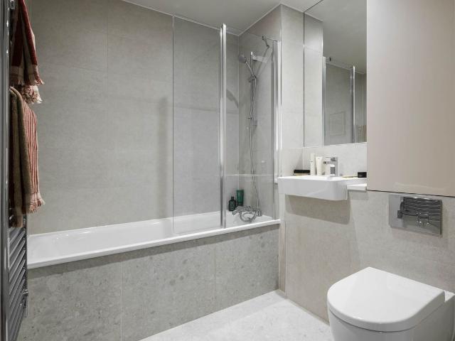 Marble House, Hayes And Harlington, Hayes UB3, 3 bed flat to rent, £2,960 pcm | PrimeLocation