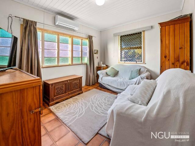Marburg Beauty on 4 acres with town water!