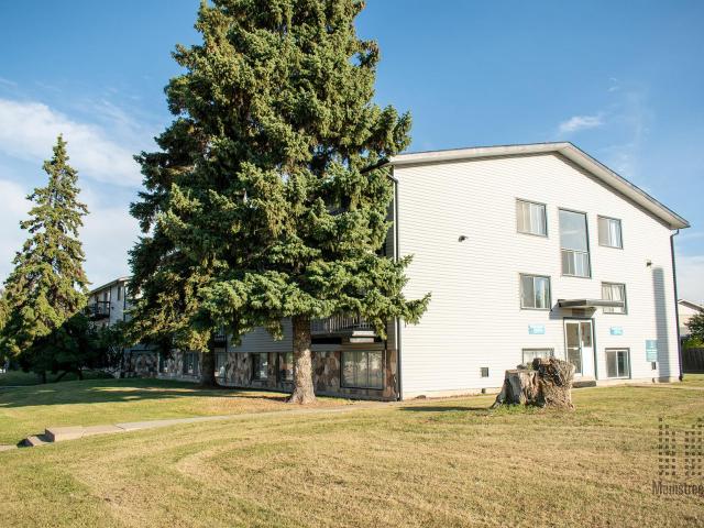 Marc Manor Apartments | 8215 144 Avenue