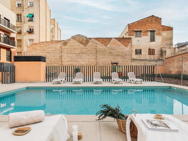 Marce 3 bedrooms and a terrace in Les Corts