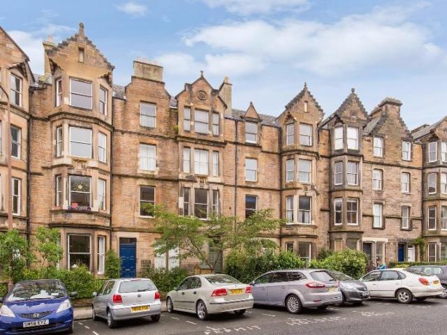 Marchmont Crescent, Marchmont. 2 bed flat to rent £1,600 pcm £369 pw