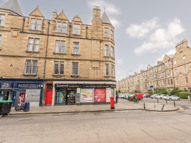 Marchmont Road, Marchmont, Edinburgh. 3 bed flat to rent £2,450 pcm £565 pw
