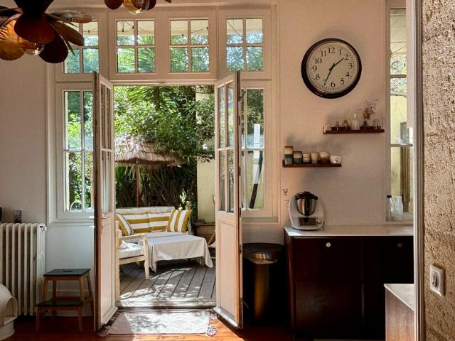 MARCHE DE LERME AU CALME, MAGNIFIQUE MAISON DE CHARME RENOVEE ET SON PETIT JARDIN ROMANTIQUE