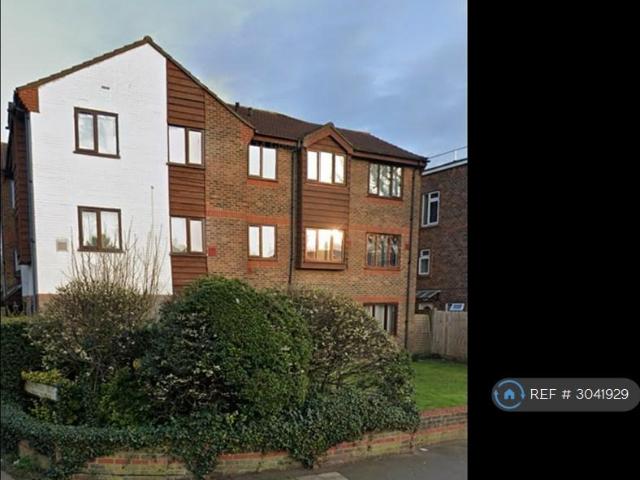 Marchside Close, Hounslow, TW5 1 bed flat to rent £1,375 pcm £317 pw