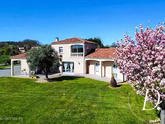 Marciac 32230 Achat / Vente maison 8 pièces t8 terrasse parking