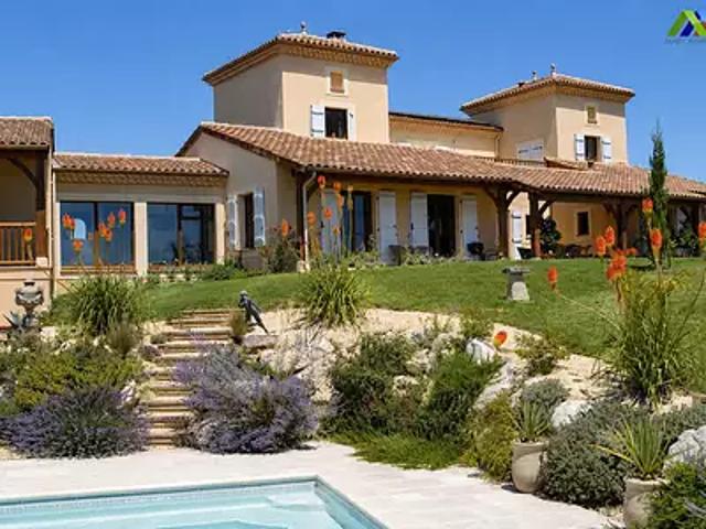 Marciac 32230 Achat / Vente maison 8 pièces t8 piscine
