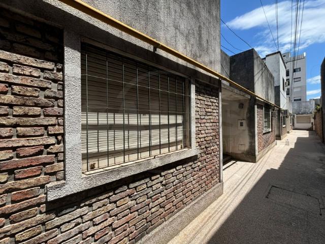 Marcial Candioti 3300, Candioti