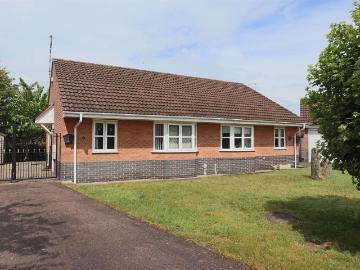 Marcian Close, Hinckley LE10, 2 bed semi detached bungalow to rent, £975 pcm | PrimeLocation