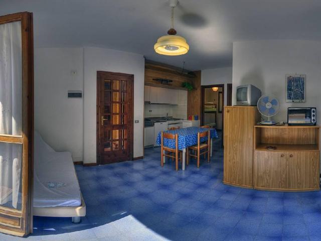 Marciana Marina trilocale 55mq