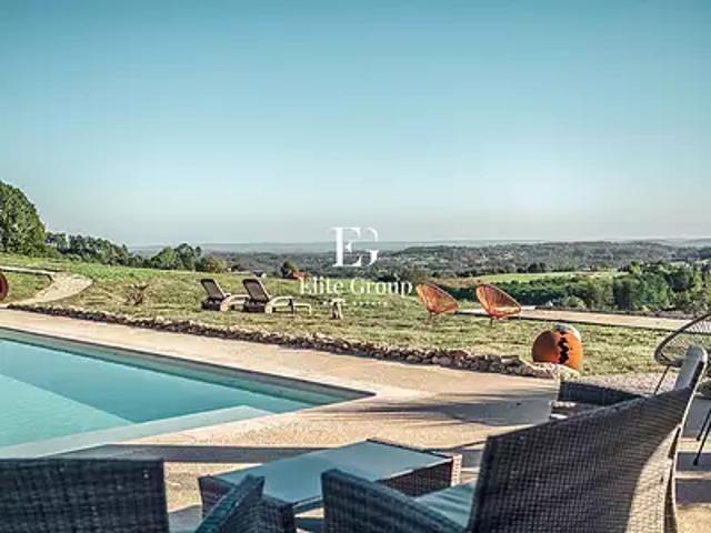 Marcillac Saint Quentin 24200 Achat / Vente maison 13 pièces t13 au dernier étage