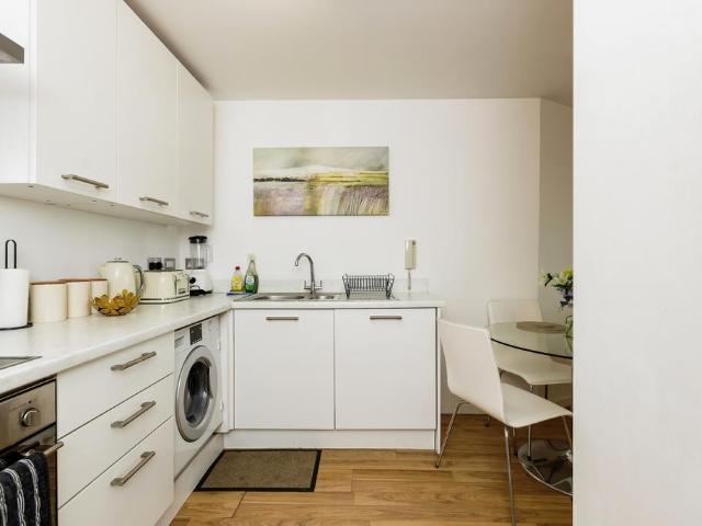 Marco Island, Nottingham, NG1 2 bed apartment to rent £1,150 pcm £265 pw