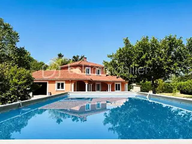 Marcollin 38270 Achat / Vente maison 6 pièces t6 piscine terrasse