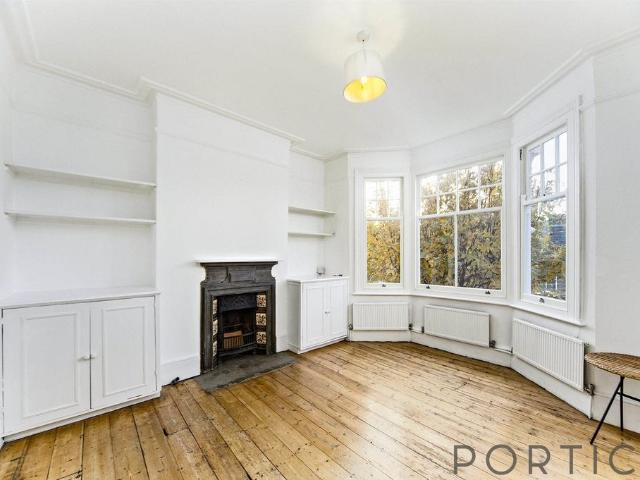 Marcus Street, London, SW18 2 bed flat to rent £2,000 pcm £462 pw