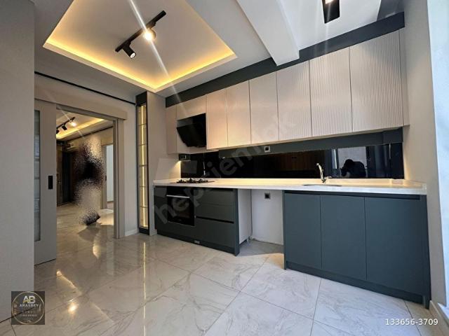 MAREŞAL ATATÜRK CAD.ÜZERİ EMSALSİZ FİYATLA MEGALÜX ASANSÖRLÜ 3+1