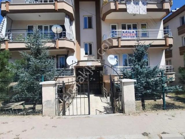 Mareşal Fevzi Çakmak Mahallesinde 3+1 Kiralık Daire. !
