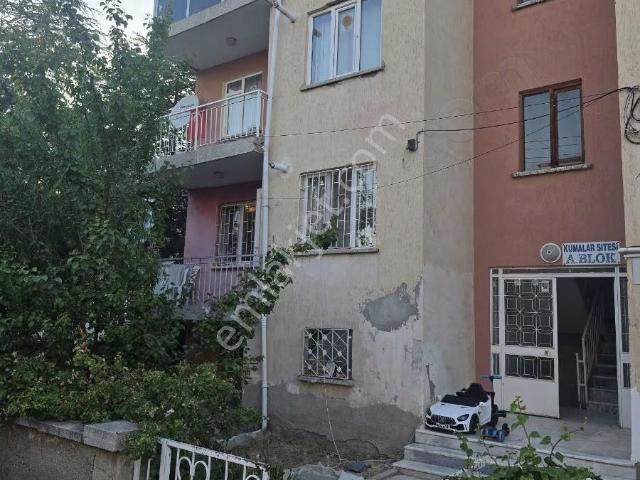 mareşal Fevzi Çakmak Mahallesinde Satılık 3+1 Daire