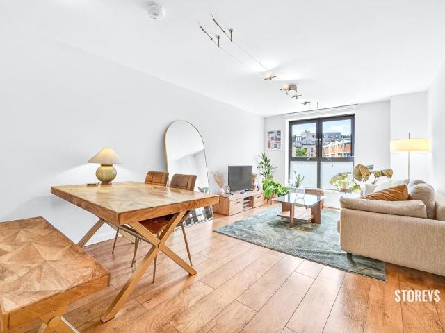 Mare Street, London Fields, Hackney E8, 2 bed flat to rent, £2,650 pcm | PrimeLocation
