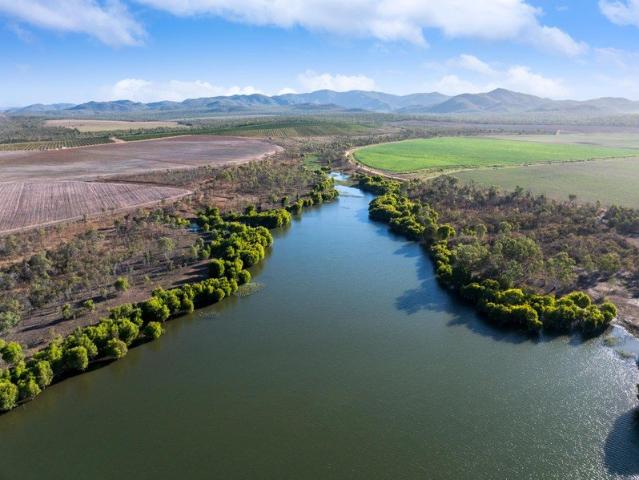 Mareeba Farming Portfolio, Far North Queensland The Mareeba Farming Portfolio is a rare, institutional scale horticultural portfolio