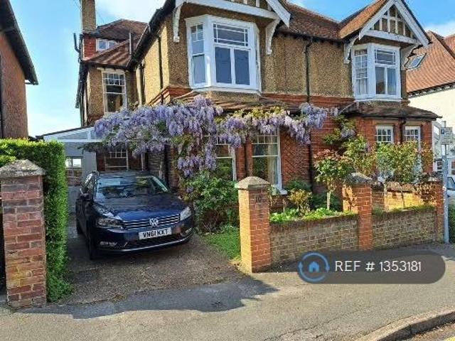 Mareschal Road, Guildford, GU2 7 bed semi detached house to rent £4,300 pcm £992 pw