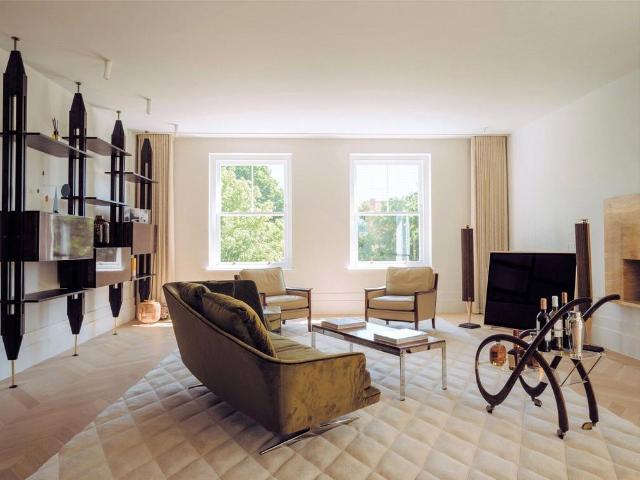Maresfield Gardens, Hampstead, London 2 bed house to rent £21,750 pcm £5,019 pw