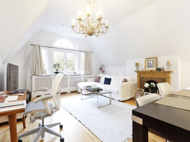 Maresfield Gardens, London, NW3 5SX