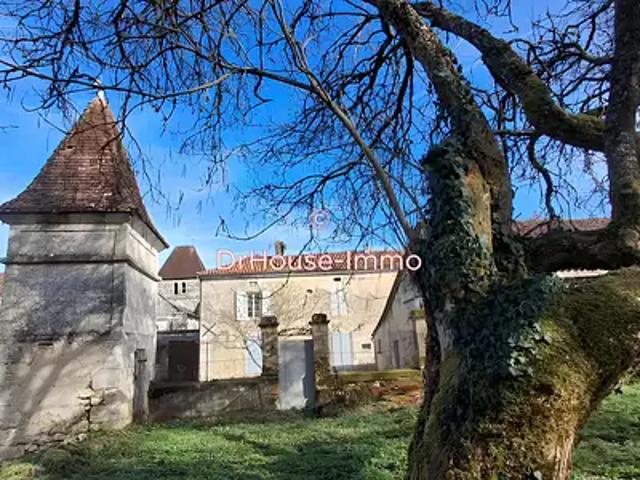 Mareuil en Périgord 24340 Achat / Vente maison 7 pièces t7 au dernier étage parking