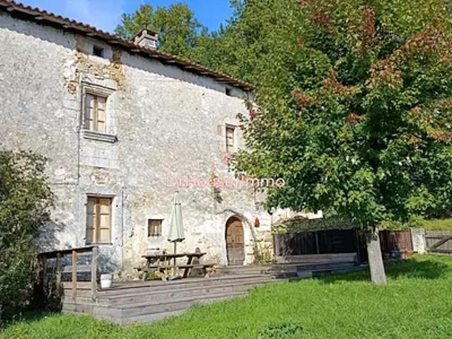 Mareuil en Périgord 24340 Achat / Vente maison 3 pièces t3 terrasse parking