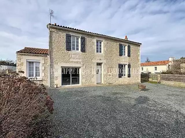 Saint Jean de Beugné 85210 Achat / Vente maison 6 pièces t6