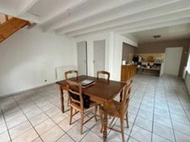 MAREUIL SUR LAY DISSAIS 85 COEUR DE VILLAGE ADORABLE MAISON 2/3 CHAMBRES SANS EXTERIEUR PROCHE LAY