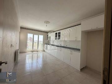 Marev Emlaktan Kiralık 4+1 Geniş Daire
